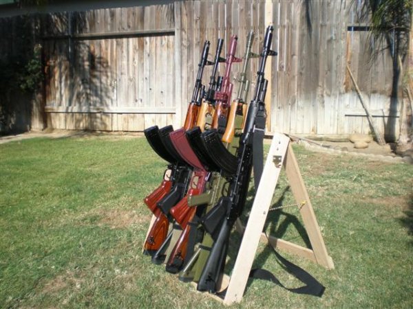 Homemade portable folding gun rack