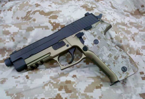 Sig P226 Combat