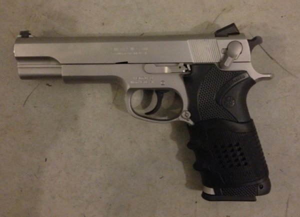 Smith & Wesson 4506-1