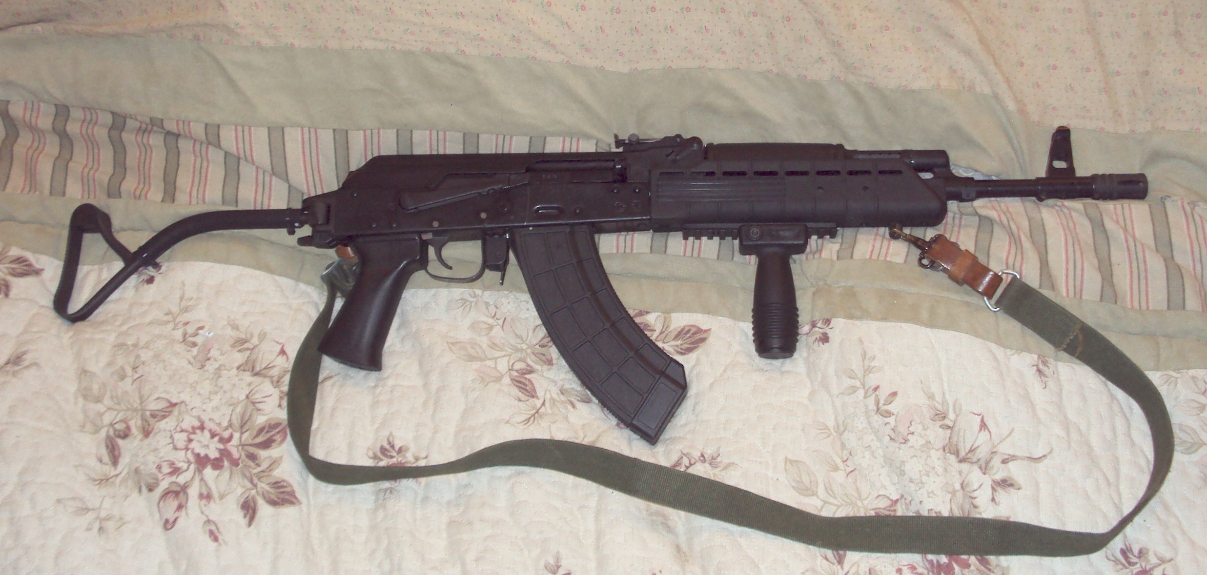 WTS Romanian wire folder Tapco Intrafuse handguard & grip Unsorted