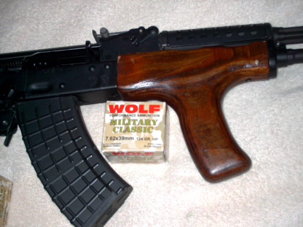 Seeking WOOD lower Handguard Want To Buy (WTB)