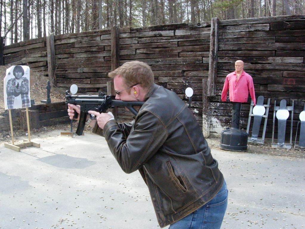 Arrows VS Bulletproof vest General Discussion Any topic is